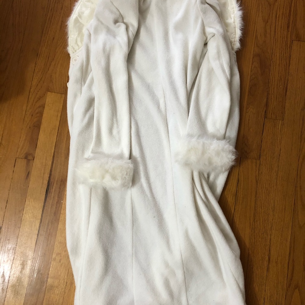 Long white jacket